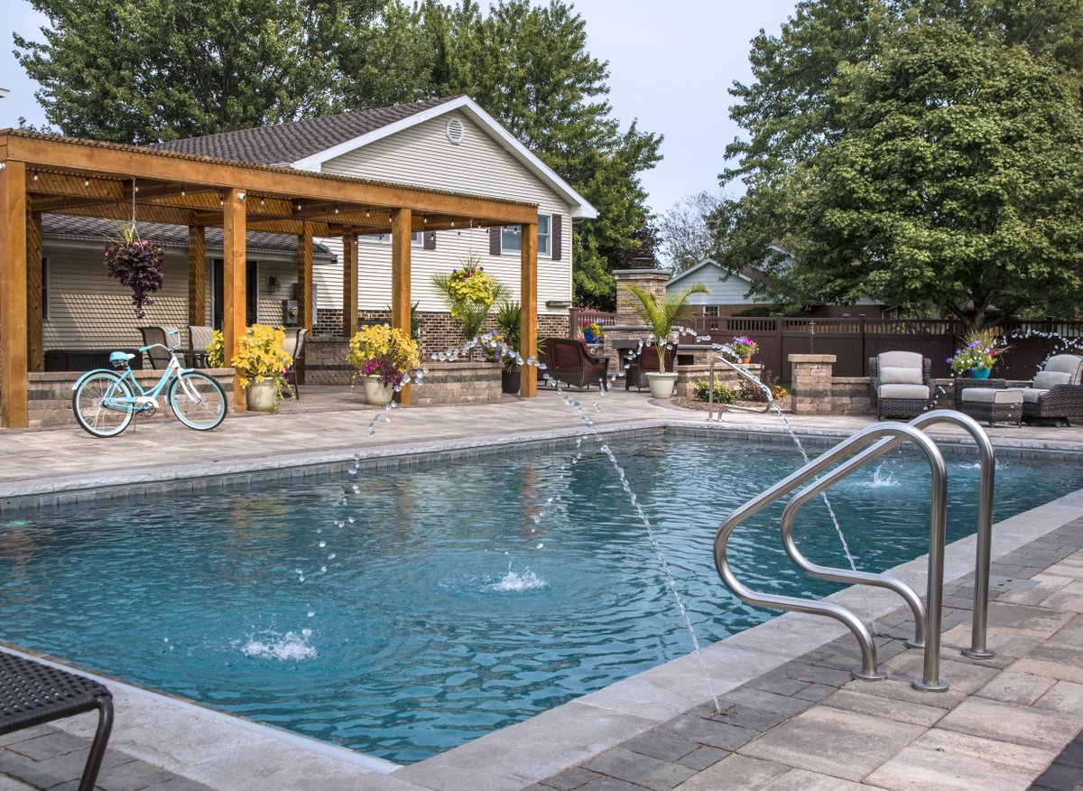 platinum_pools's tweet image. Platinum Poolcare #marketing #pools #digitalmarketing #landscapedesign #outdoorliving #pooldesigns #swimmingpools #ingroundpools #poolbuildershttps://www.houzz.com/hznb/projects/ashkum-il-swimming-pool-project-pj-vj~2695525