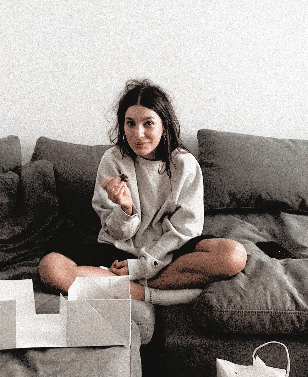 𝓶𝗂𝖼𝗄𝖾𝗒. tweet media