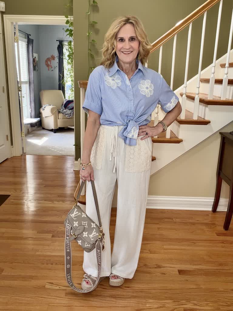 Kathrine00021's tweet image. Found the Perfect Tie Front Button Down for all My Spring Basics #springstyle #springfashion #linenpants  kathrineeldridge.com/found-the-perf…