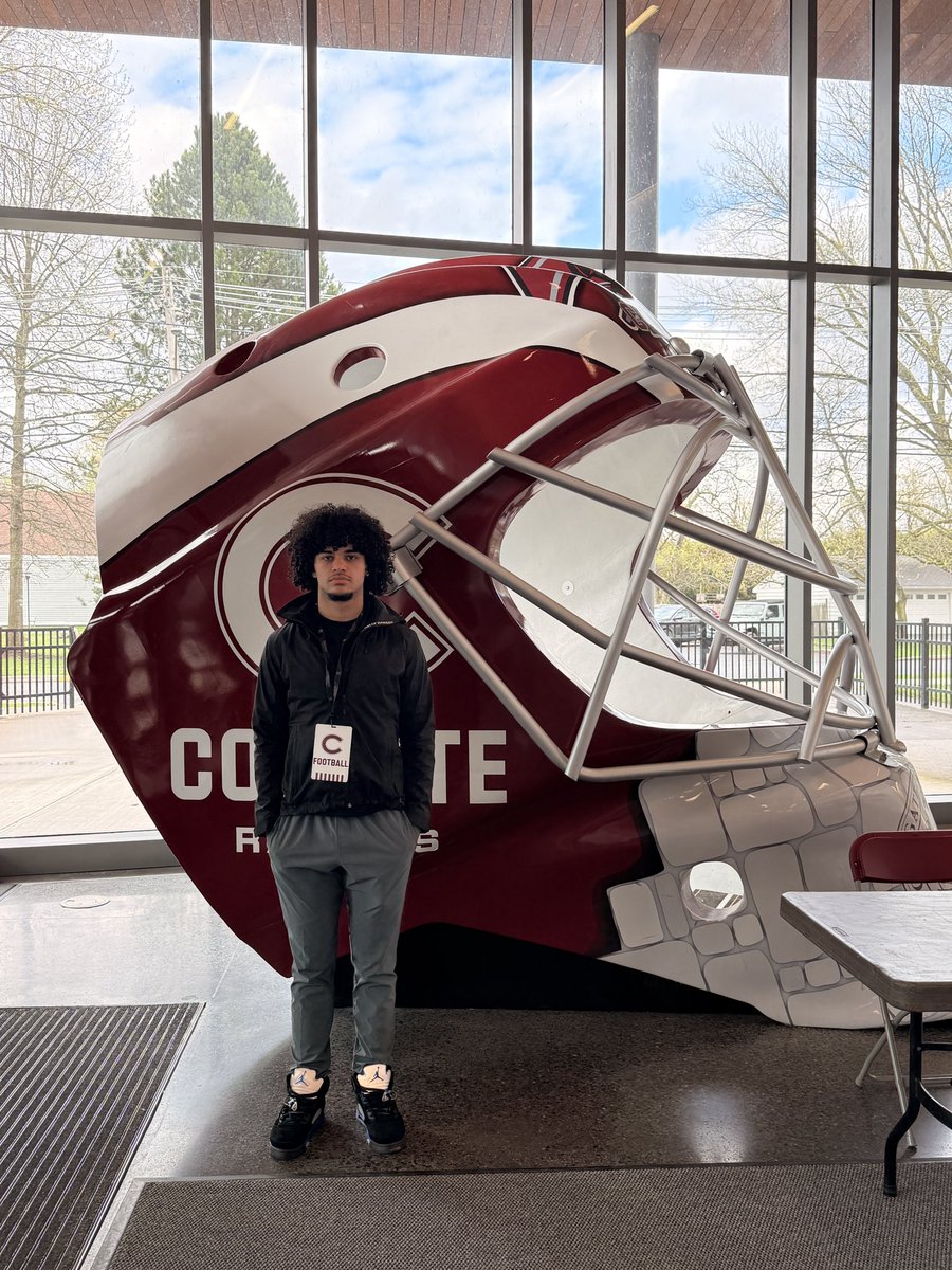 CashC_1's tweet photo. Had a GREAT time at Colgate today! Thank you @CoachTBiscardi and @TajamirTorres for the invite out, Im looking forward to coming back on campus in the future! @CoachNice_SMHS @CoachWaters_ @WarriorCoachBr1 https://t.co/f8OOLVEOId