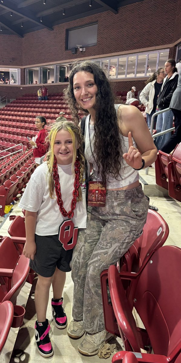 KerriSh18's tweet photo. My grandbaby at her first Sooner softball game!  Every Sooner sporting event she's been to, the Sooners have won!  She's a good luck charm. ☘️ https://t.co/8BeoQLqw3I