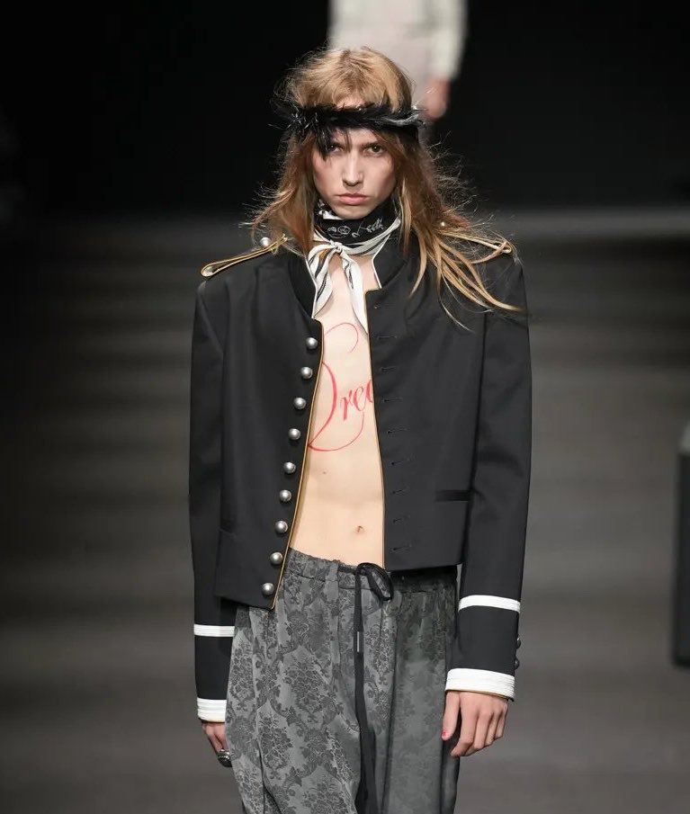 dua lipa’s safari fit: ann demeulemeester ss26 jacket 🗺️