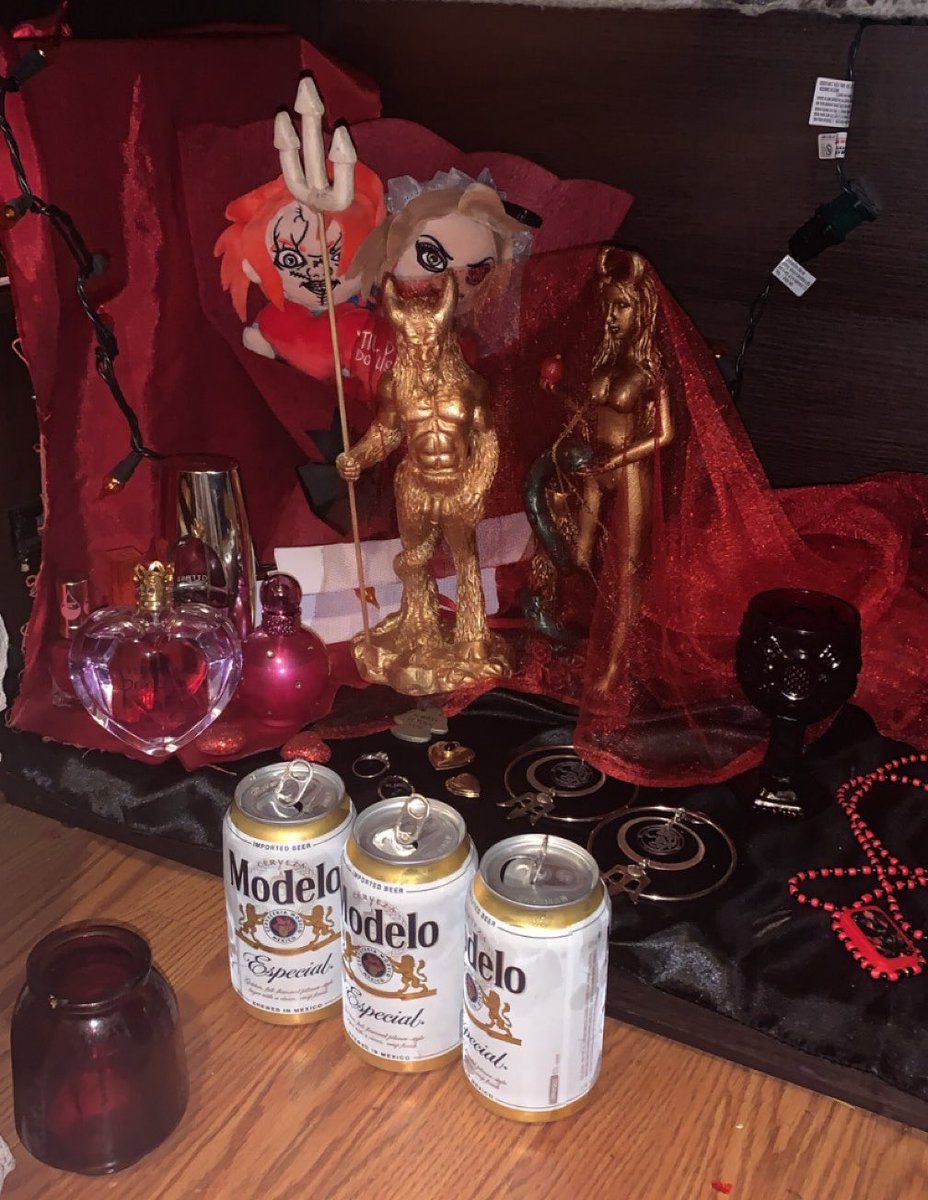 sweetest_dolly's tweet photo. My father Lucifer and my mother Lilith the divine archetype for masculine and feminine energies healed from the trauma patriarchal system has placed on modern society #satanic #luciferian #lefthandpath #blackmagick #lilith #lucifer https://t.co/MnmV5tmtVo