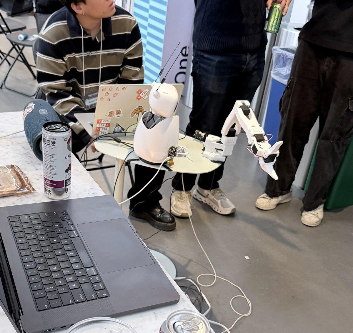 Julie Yoo tweet media