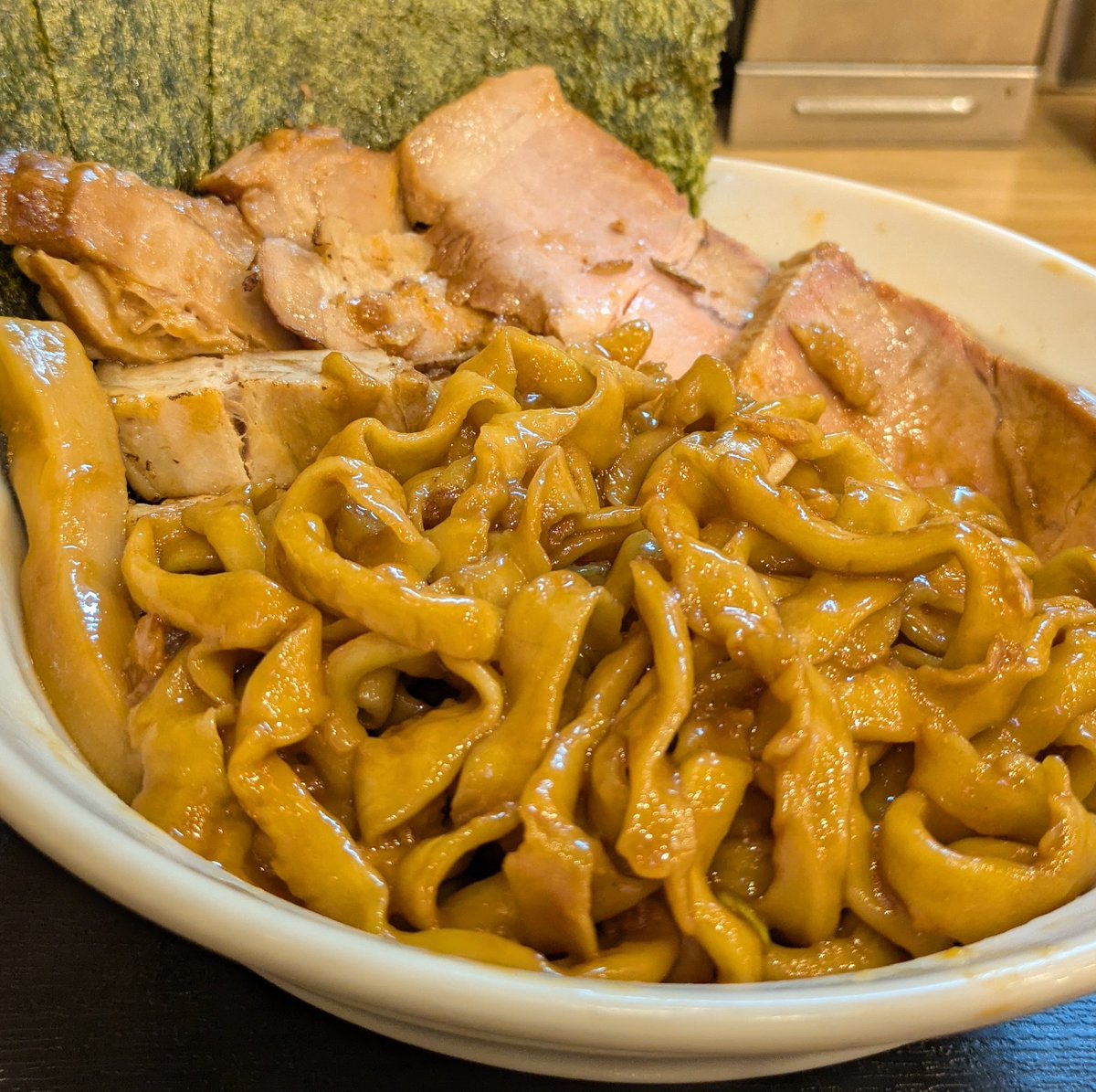 ラーメン部長🍜髙橋です😃 tweet media