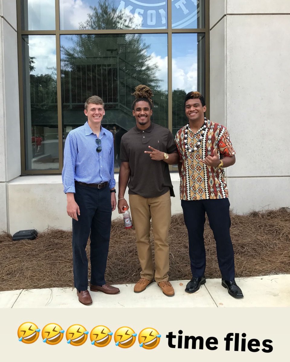 OurSf49ers's tweet image. #49ers QB Mac Jones posted this throwback pic of himself, Jalen Hurts, and Tua Tagovailoa on his IG story earlier in the week 😅

Crazy that all 3 were in the same QB room in Alabama and ended up being being drafted in the NFL