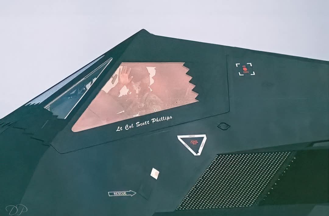 Stealth wave....Offutt AFB, 1998-ish my pic