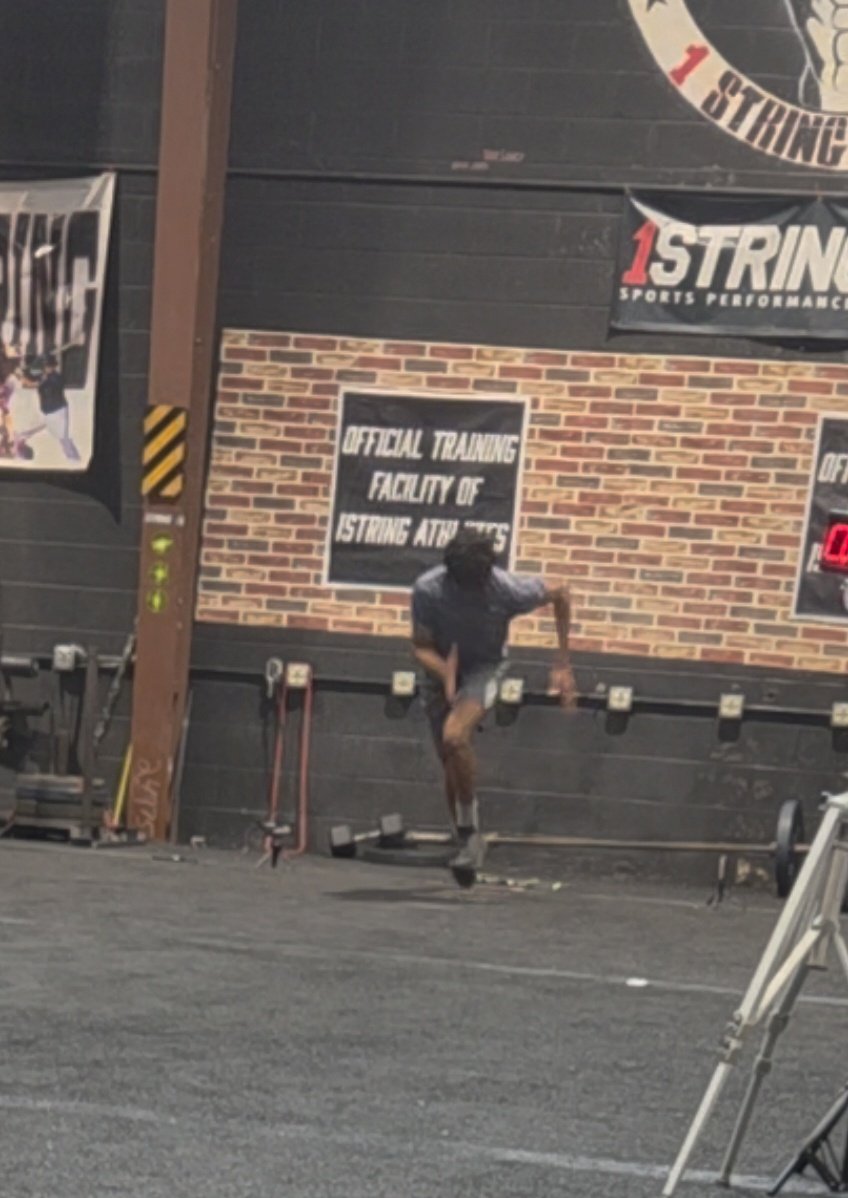 EliteAth_Jerry's tweet image. Great workout today. 1.49 10 yard split.  @1STRINGSPORTS Jeremiah Rodgers 
C/O  2030. WR/DB and Sprinter &amp;amp; Jumper.  @WillVapreps @PrepRedzoneVA @Rivals #speed #football #trackandfield #training #AGTG