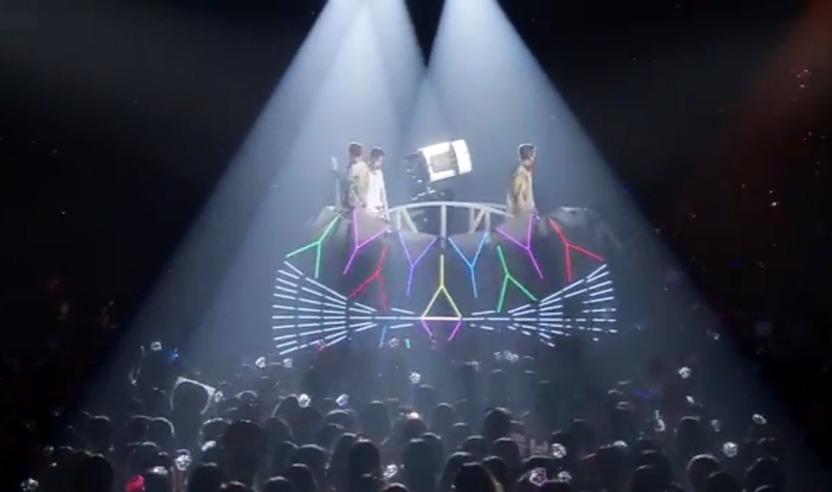 Soul_Woo100320's tweet image. Please 🙏 !! 

Quién esté a cargo, no espero menos que 👇 para el
#2PM
#2PM_THE_RETURN
#THE_RETURN_TokyoDome  😊

🤭😂