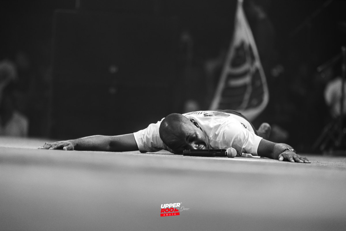 outpouring_live's tweet image. As every voice joined in worship, hearts were stirred, faith was strengthened, and the atmosphere was filled with His presence.

It was a powerful moment of worship that left hearts refreshed and focused on God.

#UpperRoomAbuja #DunsinOyekan #Worship #IKnowYouWill #Elohim