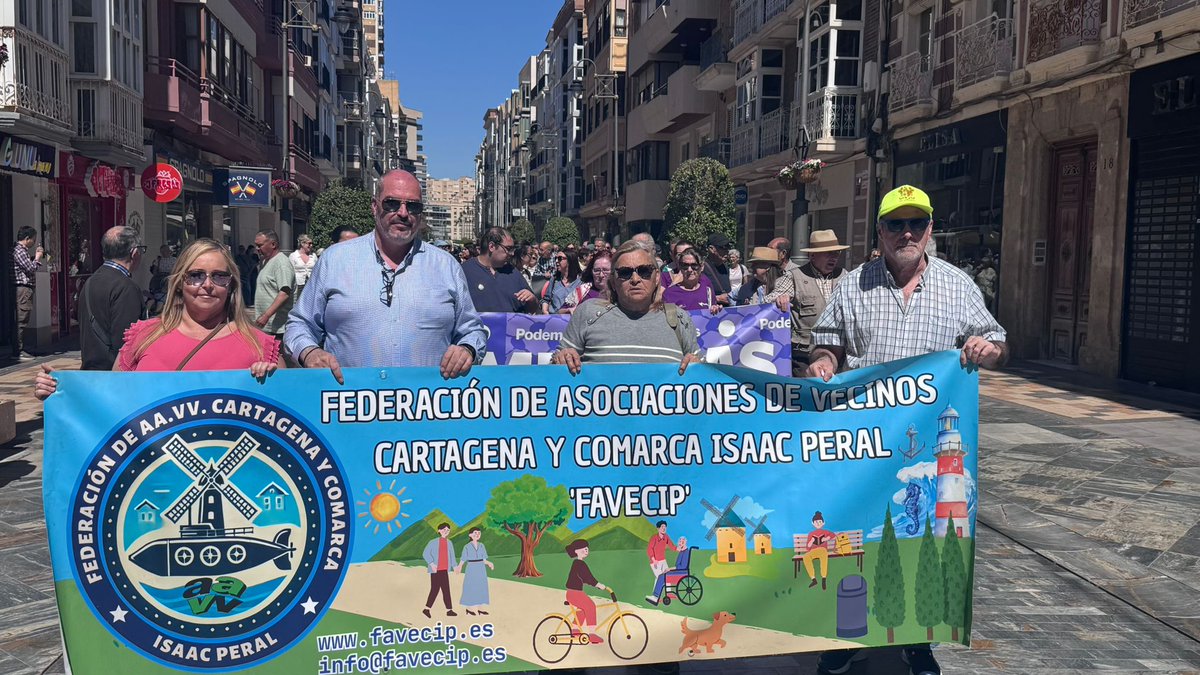 favecip's tweet photo. 🕊️Cartagena ha salido hoy a la calle para decir alto y claro: NO a la guerra.

Desde FAVECIP mostramos nuestro apoyo a esta movilización por la Paz, la vida y los derechos humanos. ✊🤍

#FAVECIP #CartagenaPorLaPaz #NoALaGuerra #Paz https://t.co/L9VdPo3xYD