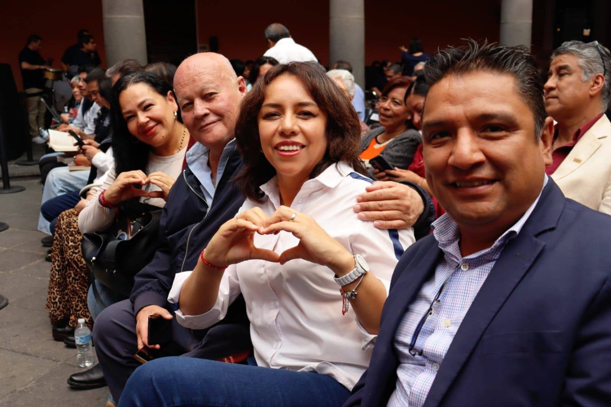 SecihtiGobPue's tweet image. Nuestra titular, @AquinoMiryam1, acompañó al gobernador @armentapuebla_ ; al titular del Fondo de Cultura Económica, @Taibo2, y al secretario de @CulturaGobPue , Fritz Glockner, en la inauguración de la restauración del Antiguo Colegio de #San #Pablo. 🏛️