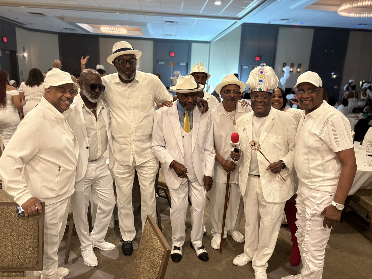 ThemYoPeople's tweet image. A great big shout out to the ultimate party in white‼️With a purpose… keeping THRIlL ‼️Frank O’Neal in mind #themyopeople #allwhiteparty #party #celebrate
