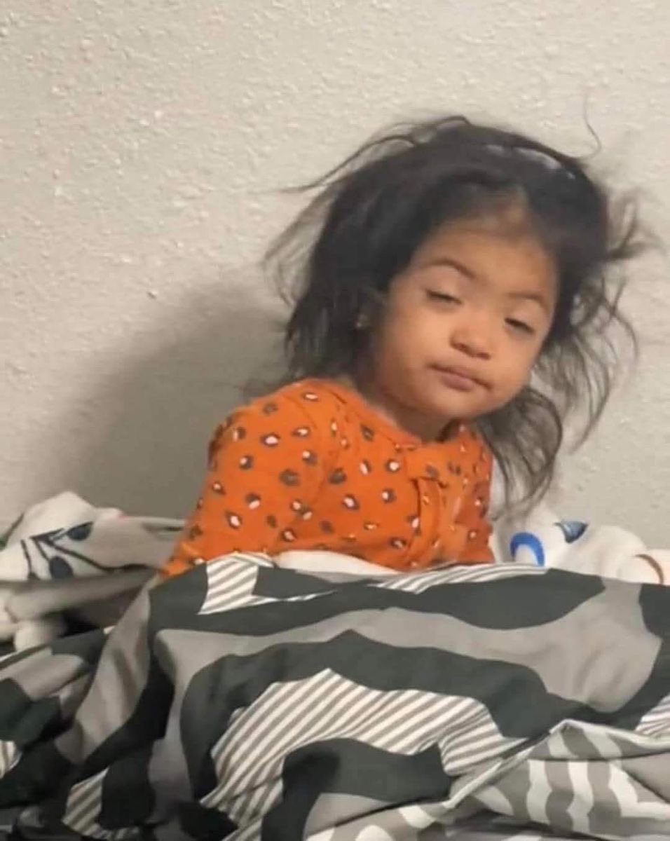 ozevituu tweet media