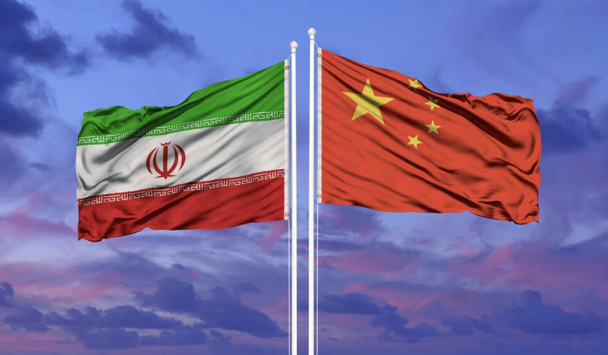 fytven's tweet photo. 1/2 La crisis en Irán sí le pega a China, pero no solo por política. Le pega porque, si el Estrecho de Ormuz se complica, transportar petróleo y gas cuesta más. Y cuando la energía sube, también sube el costo de fabricar, mover productos y operar.  #Iran #Crisis #China https://t.co/rcfoYn9fEX