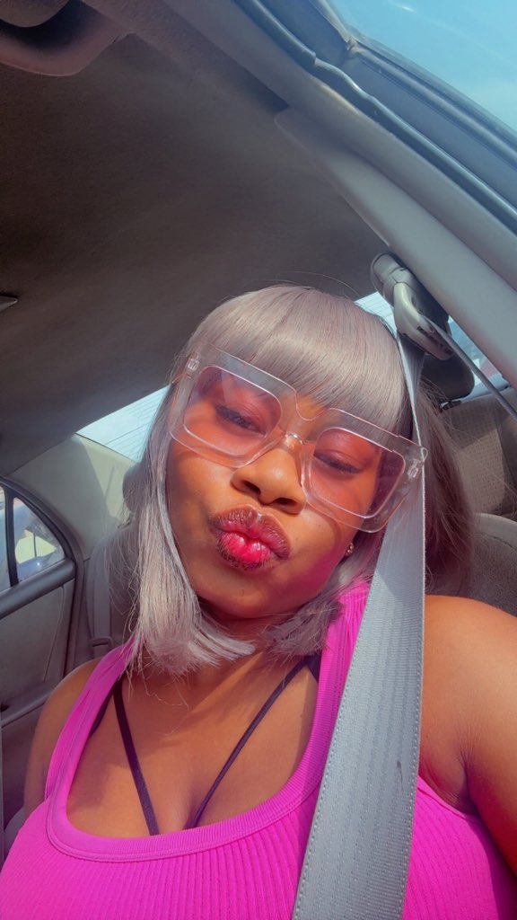 veraherself's tweet image. Late introduction, but here we are 🥹

I’m Vera.
Customer service representative &amp;amp; aspiring data analyst.
Someone who refused to stay comfortable.

Still building. You’re watching my glow-up in real time ✨

How about you?

#DataAnalytics #WomenInTech #CareerGrowth #PowerBI