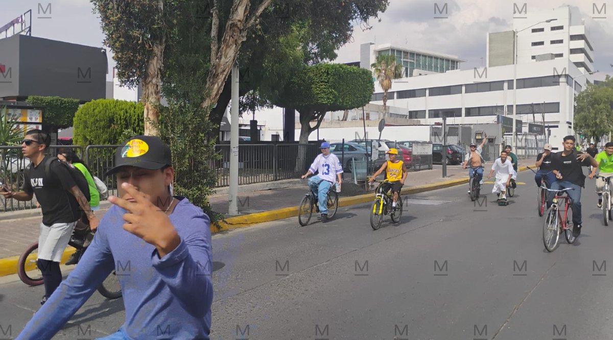 TelediarioBajio's tweet image. #VIDEO | ☘️Este domingo se llevó a cabo la Rodada Cannabica en la ciudad de León el cual partió del Forum Cultural hasta llegar al Parque Hidalgo. 

Imágenes: Victoria Ponce.