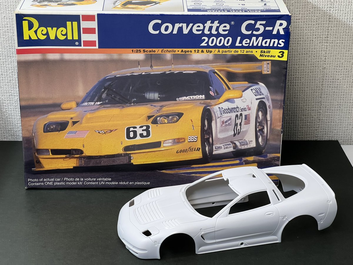 taka55060959's tweet image. レベル コルベットC5-R 2000LeMans
次はコレ始めました
安く入手できたので
初のレベルに挑戦💪
デカールが生きているといいのだが...
ボディのプラがやたらにブ厚いけど
こんなもんかな🤔
 #REVELL
 #Corvette
 #C5R