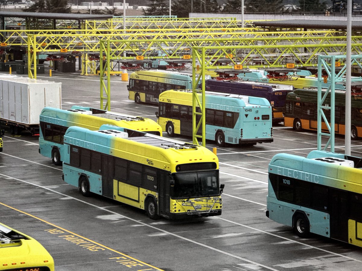 Transit Center tweet media