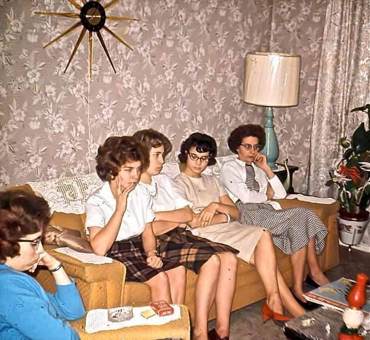 ECrowens's tweet image. #caption #contest #captioncontest #captionsplease #captions wanted #captionthis #captionforinsta #storyprompt #storyprompts #wrongway #wrongturn #wrongnumber #wrongplace #wrongplacewrongtime #wronganswer #wronganswers #wronganswersonly