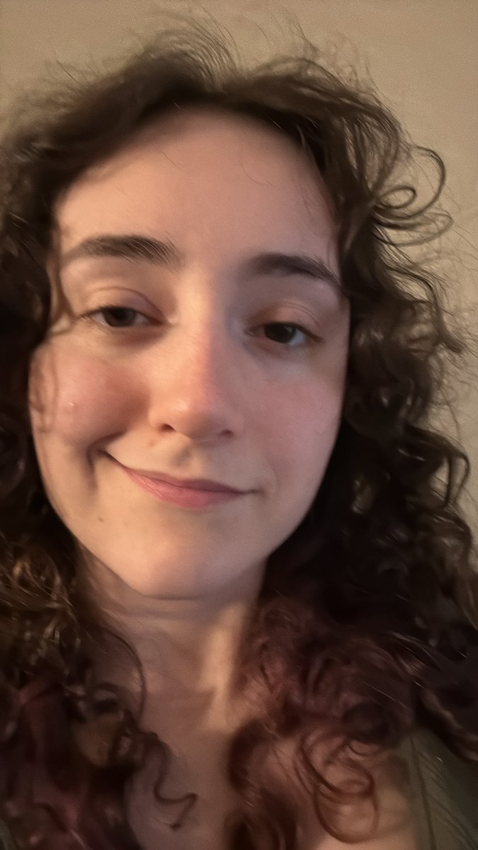 Lessi // 🪼 tweet media