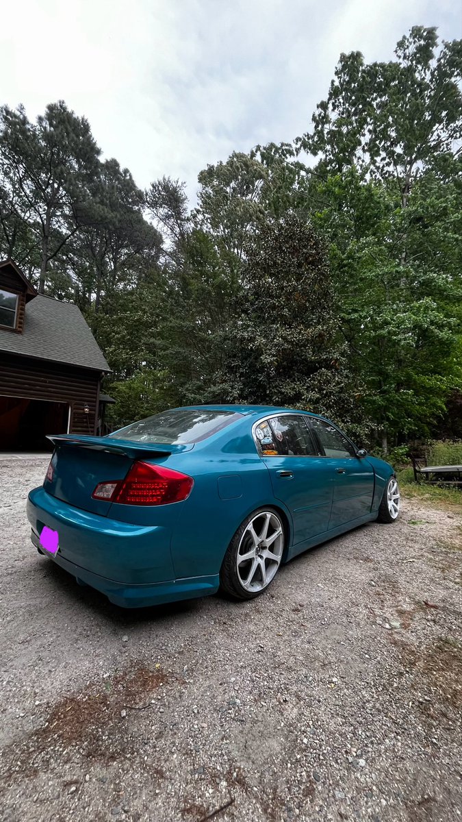 _xXChudXx_'s tweet photo. paint job worked, im so stoked. this color is so much louder than i imagined it https://t.co/VqzTJo5GJ7