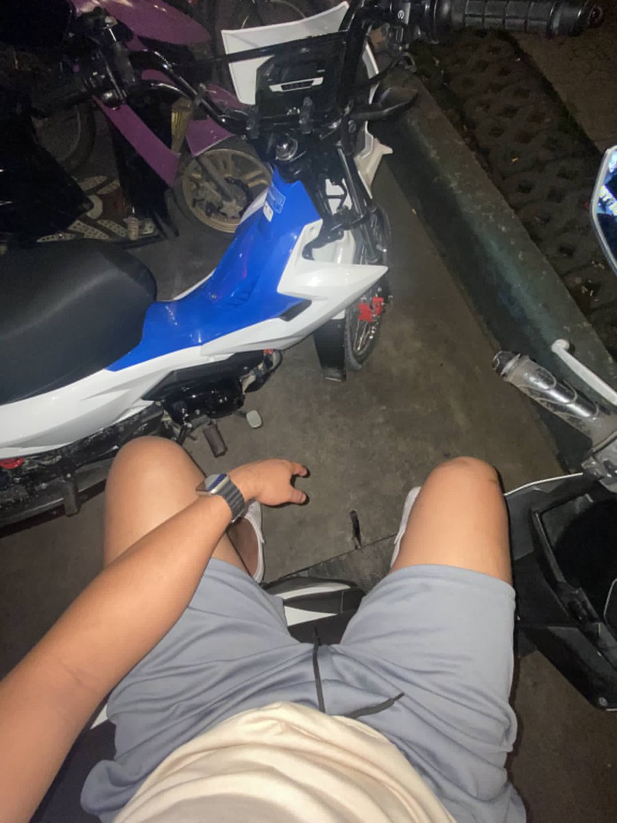 it's_me_axil_Cdo tweet media