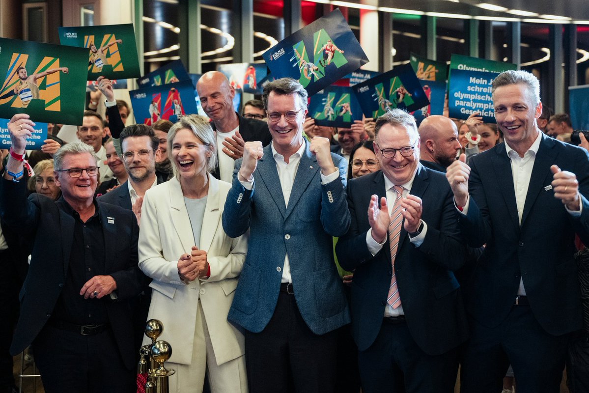 landnrw's tweet image. Überwältigend. 🏅 Rund 1,4 Millionen Menschen haben abgestimmt – rund zwei Drittel sagen Ja zu Olympia in NRW. Breiter Rückhalt aus der ganzen Region. Das sind die Spiele von allen – für alle. #KölnRheinRuhr #Olympia