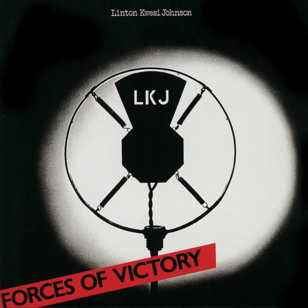 hirosuke_z's tweet image. #nowplaying Independent Intavenshan from Forces of Victory by リントン・クウェシ・ジョンソン