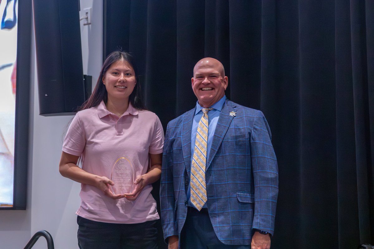 UCMercedBobcats's tweet photo. Georgette "Ma" Kelley Female Athlete of the Year ➡️ Nicole Lukito

Lukito earned All-CCAA First Team honors and was named Cal Pac Player of the Week on November 25. She wins her second straight Georgette "Ma" Kelley Female Athlete of the Year award! https://t.co/svroVVXVal