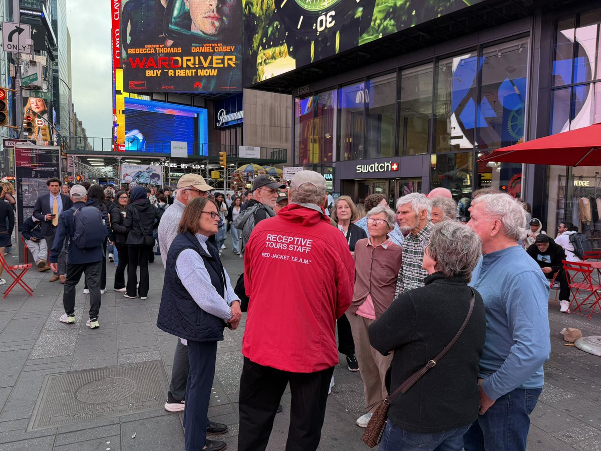 Receptive_Tours's tweet photo. Cyr Northstar Tours made a one-night stop in New York City, soaking in the energy of the Big Apple on their way to Washington DC.

This morning, the adventure kicks into high gear as they hit the road again, heading straight for the nation’s capital! https://t.co/pBcqAs37cA