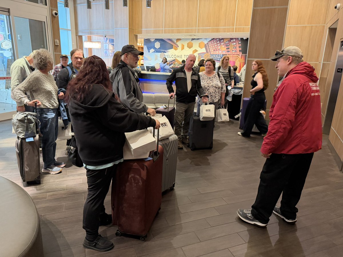 Receptive_Tours's tweet photo. Cyr Northstar Tours made a one-night stop in New York City, soaking in the energy of the Big Apple on their way to Washington DC.

This morning, the adventure kicks into high gear as they hit the road again, heading straight for the nation’s capital! https://t.co/pBcqAs37cA
