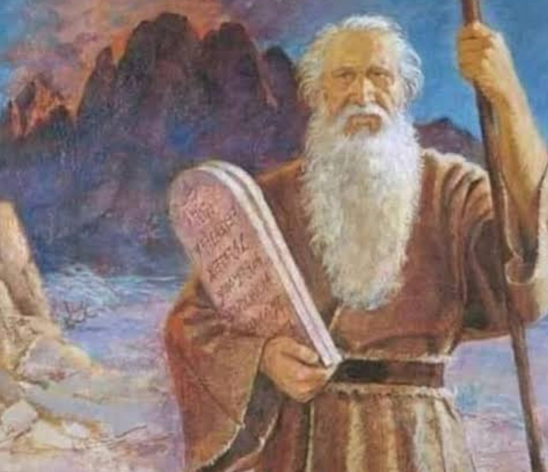 Tecnicamente, Moisés foi a primeira pessoa a ter um tablet com dados baixados das nuvens