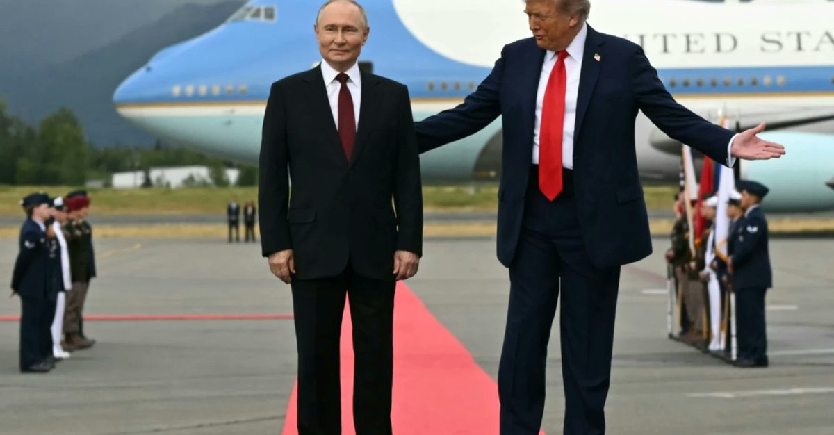 DantonQ22's tweet image. @LCI @Ukraine @Russia @Iran
Si #DonaldTrump veut nous convaincre que l'🇮🇷est une #menace mondiale,alors,qu'en est-il de #VladimirPutin qui a déclenché une #guerre contre l'🇺🇦,en s'affranchissant du #DroitInternational,en menaçant l'#UE de #FrappesNucléaires à plusieurs reprises⁉️