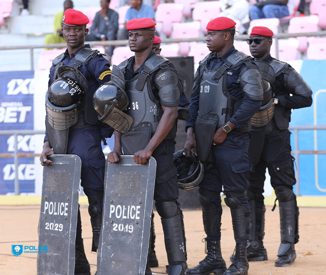 PoliceNationSN's tweet image. Sécurisation du combat Ada FASS 🆚 Eumeu SÈNE 

Grâce à un dispositif stratégique et une vigilance de chaque instant, nos unités ont garanti la sécurité des supporters et le bon déroulement de ce grand choc.

La fête est restée une communion.
#Proteger #Sport #Kebetu