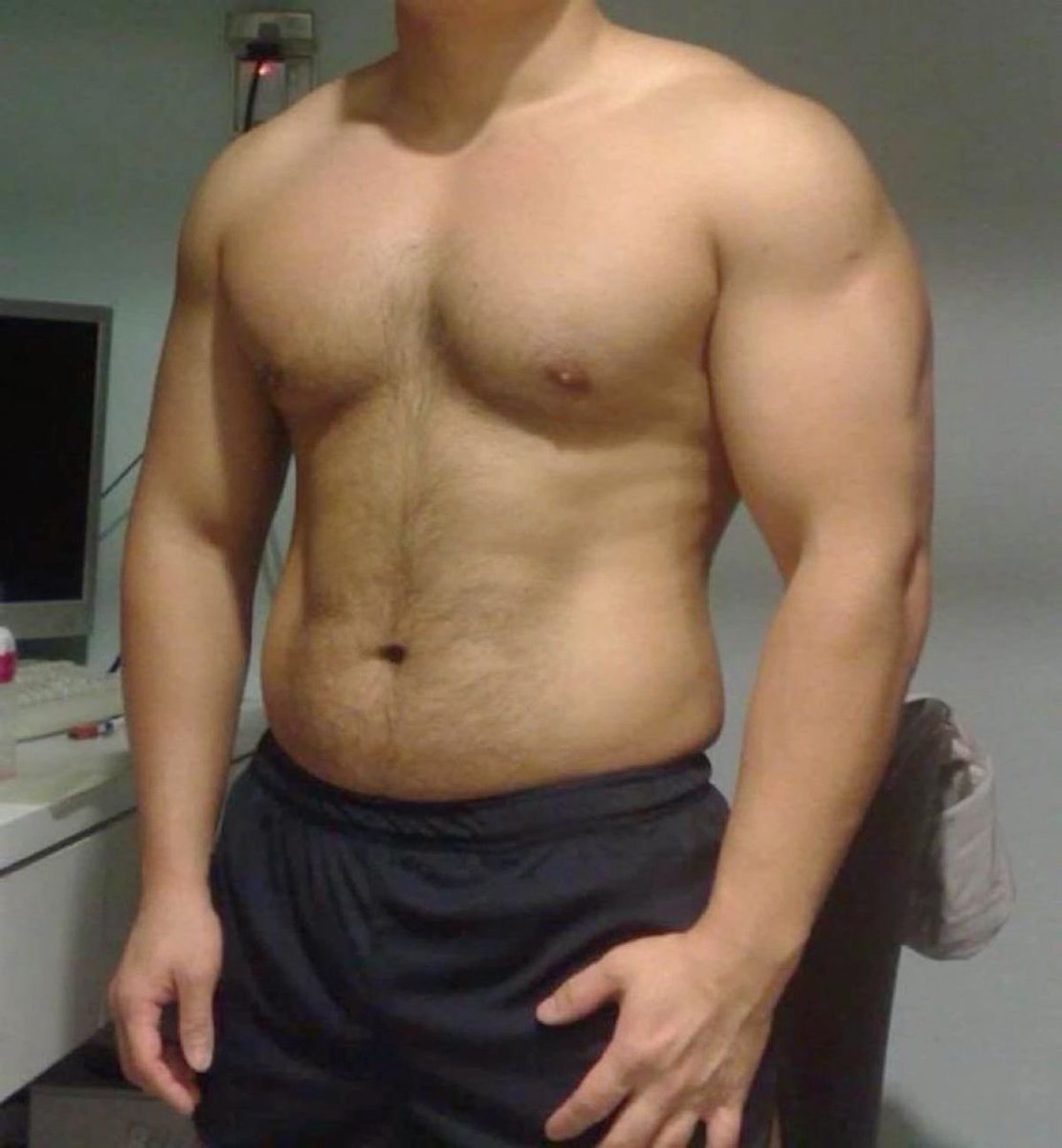 hot dudes tweet media