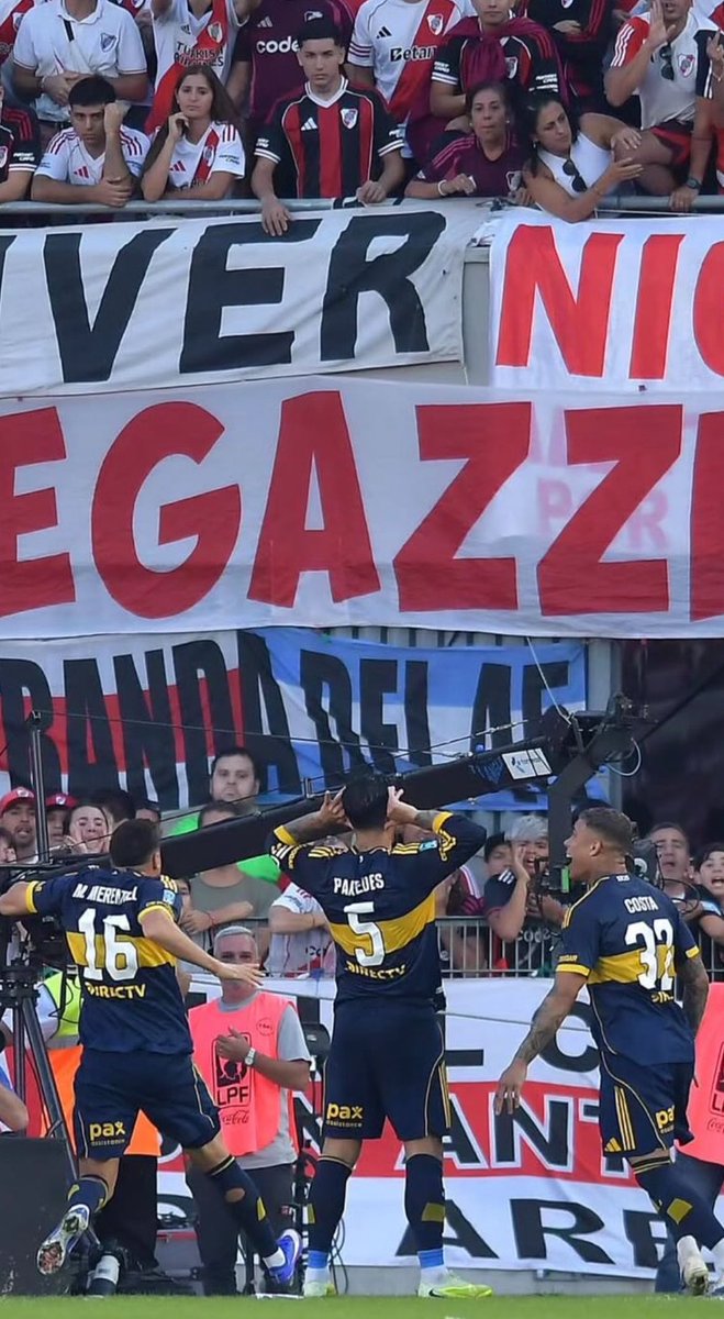 somosboca770's tweet image. Pase maestro…
Lo estábamos esperando! 
⚽️💙💛💙 #YouTube 📲 youtube.com/live/HEwaMUl-T…