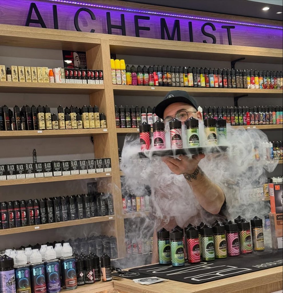 vapesnatione's tweet image. Yeah what ? A new one again? Yes again new and they are
BOMBO VAPERS
Pear
Watermelon
Mint
Green Apple
Strawberry
Cotton candy's o, fruit
o The Alchemist v pe shop
#vape #liquid #ptolemaida #vapeshops