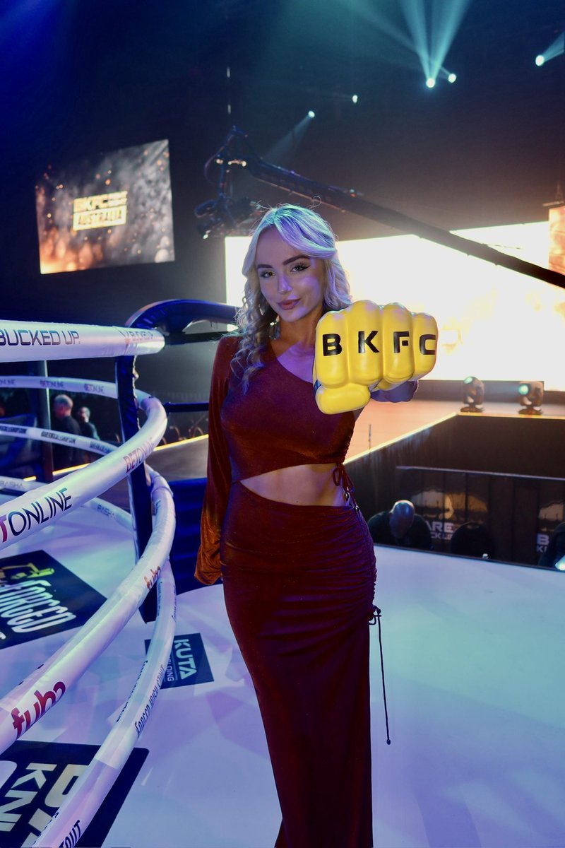 MoniqueBovino's tweet photo. Incredible night hosting for @bareknucklefc @bareknucklefcaustralia ๐ค
One of my favourite shows Iโve hosted to date ๐ซก
๐บ @foxsportsaus @maineventtv @dazn @fitetv
@bareknucklefc @bareknucklefcaustralia #bkfc #knuckleup https://t.co/71FuZk45sq