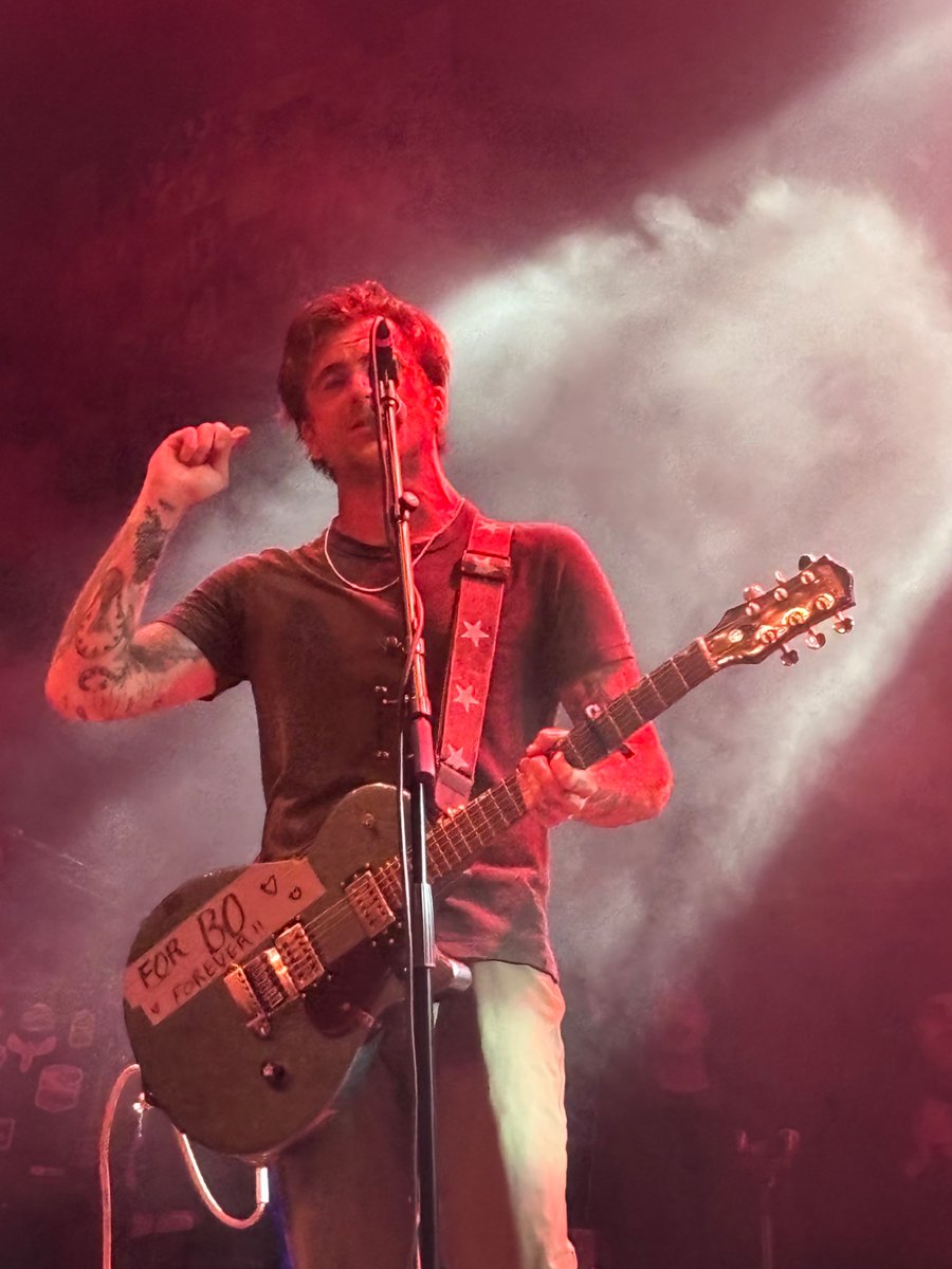 Luce🎱SAW ANTHONY GREEN! tweet media