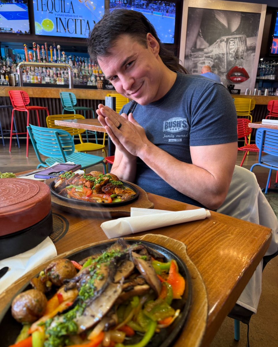 Veda Scott tweet media