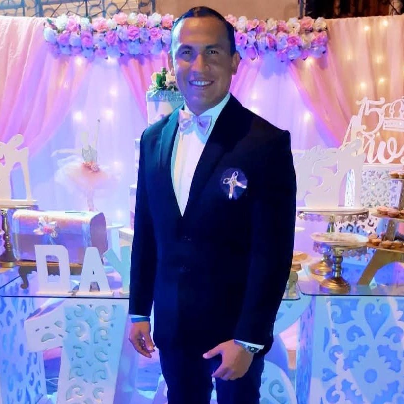 ivanmendeza's tweet photo. #NuevaFotoDePerfil https://t.co/xWpHUzwKKt