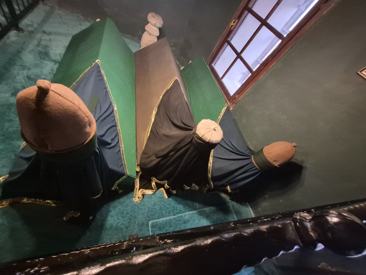 giritoglu80's tweet photo. Karadonlu Beytullah Canbaba Tekkesi ve Türbesi " Kütahya " https://t.co/r9vl6vyHww