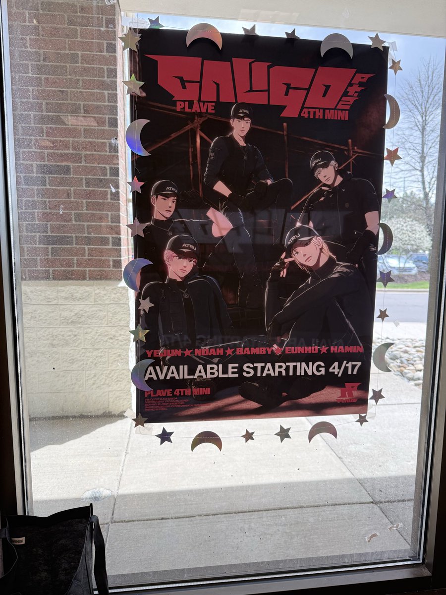 pllinwaby's tweet image. Seeing the B&amp;amp;N pop up for Plave was so fun!! They have grown so much 🥹
The 2 and 1/2 hour drive was definitely worth it!! #plave #plave_bornsavage_comeback @hello82official #Michigan