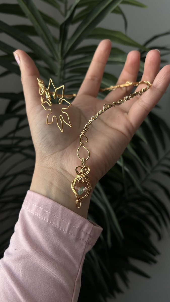 Flowerauraa_'s tweet photo. Whimsical creations by me ✨ https://t.co/Jual4W8WyY
