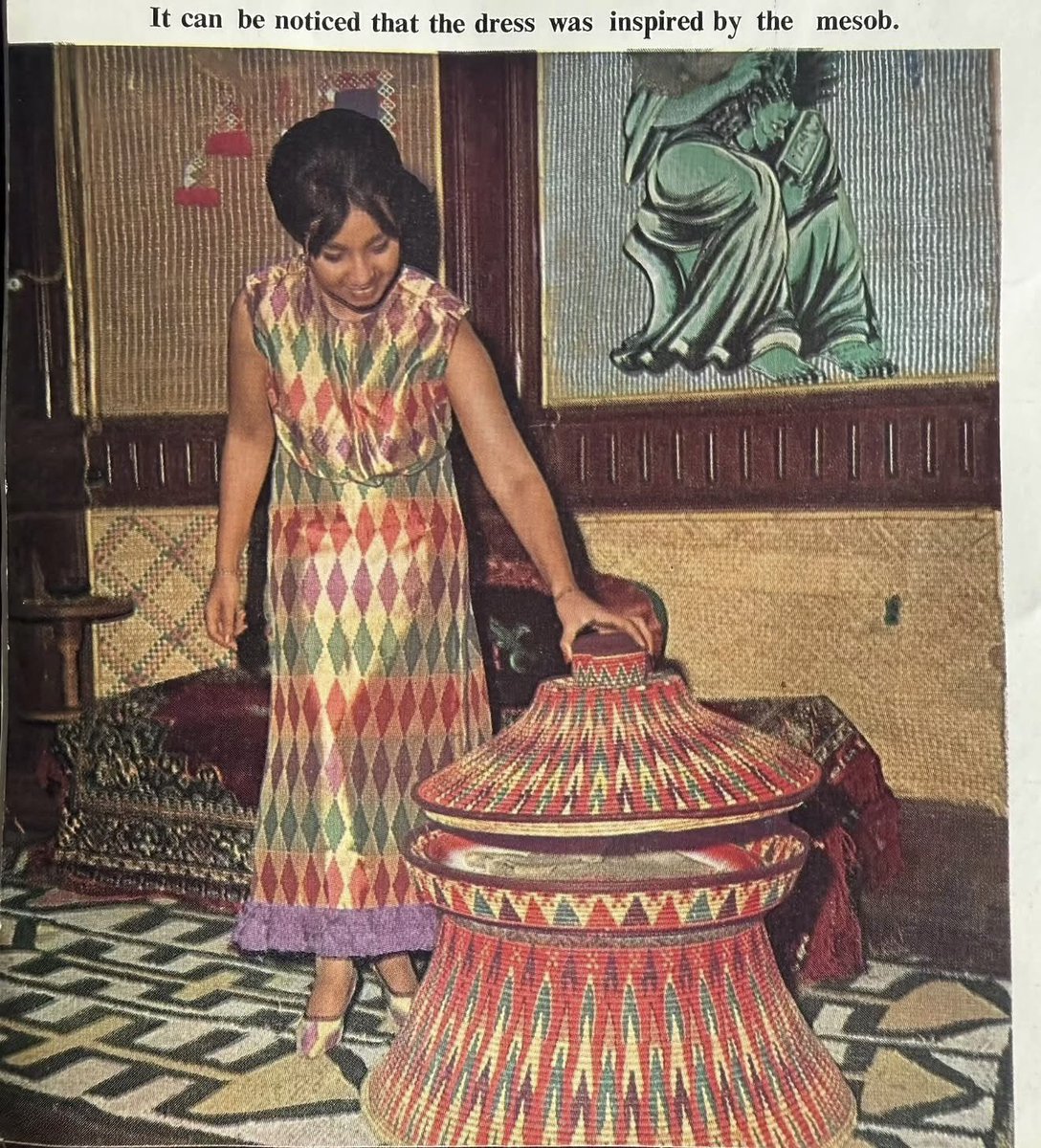 JegnaAnbessa's tweet image. Examples of the culturally inspired fashion of the 1960s.  Creativity thrives during times of peace.