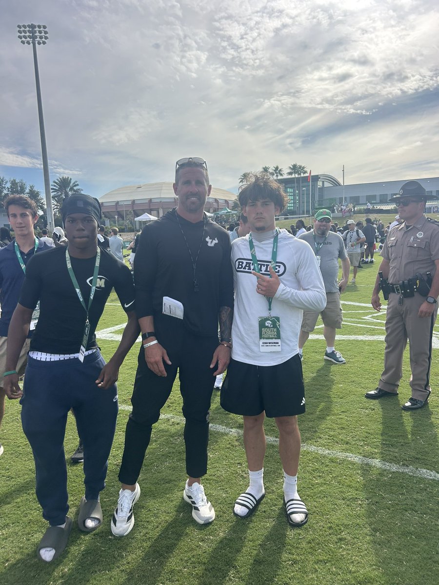iziahwiseman's tweet photo. Great day! At @USFFootball spring game was a amazing experience @M_White03 @coachaschmitz @coachSKYNYRD @McduffyDennis @CoachDannyV @SuncoastPreps @PascoCountyFB @MitchellHSFB @Johnkelllyy https://t.co/fk4P205qyH