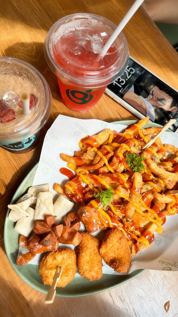 𝓕𝓱𝓪𝓻𝓲𝔃 tweet media