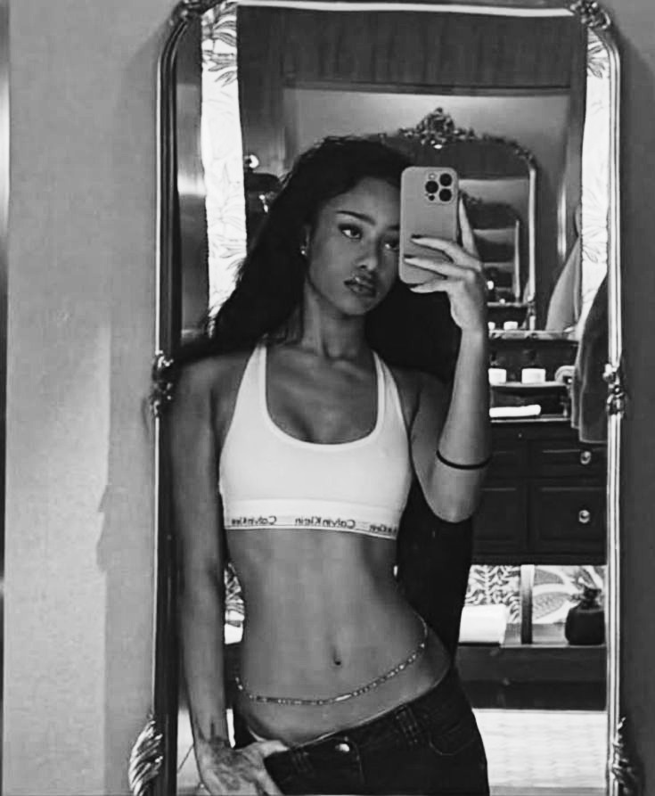 𝓡𝓸𝔂𝓬𝓮 tweet media