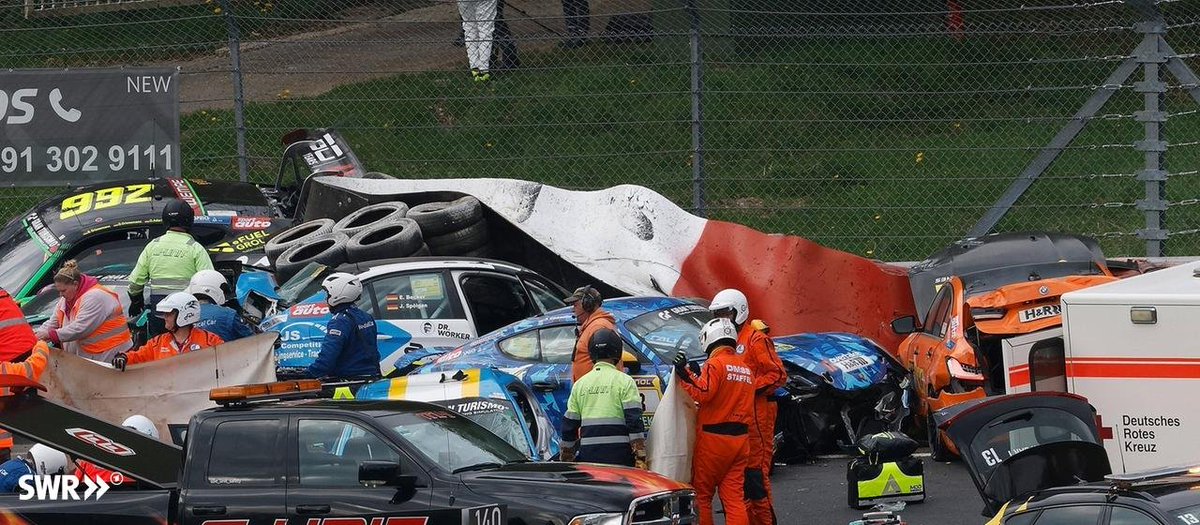 JanOlczakF1's tweet image. Juha Miettinen został 70. kierowcą, który stracił życie podczas oficjalnego wyścigu na Nurburgringu. Ostatnia taka sytuacja miała miejsce 13 lat temu.

Doceńmy tych, którzy ryzykują życie w "Zielonym Piekle" i nie tylko.

#F1PL #F1 #ElevenF1 #KontraMoto